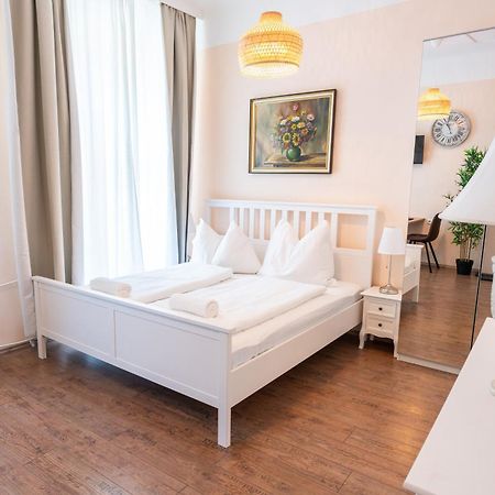 Hotel Schoenbrunn Виена Екстериор снимка