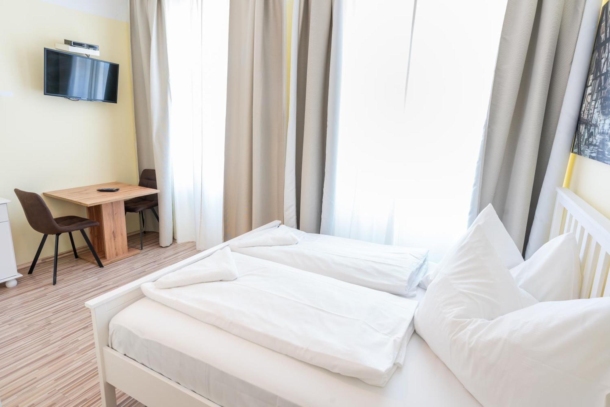 Hotel Schoenbrunn Виена Екстериор снимка