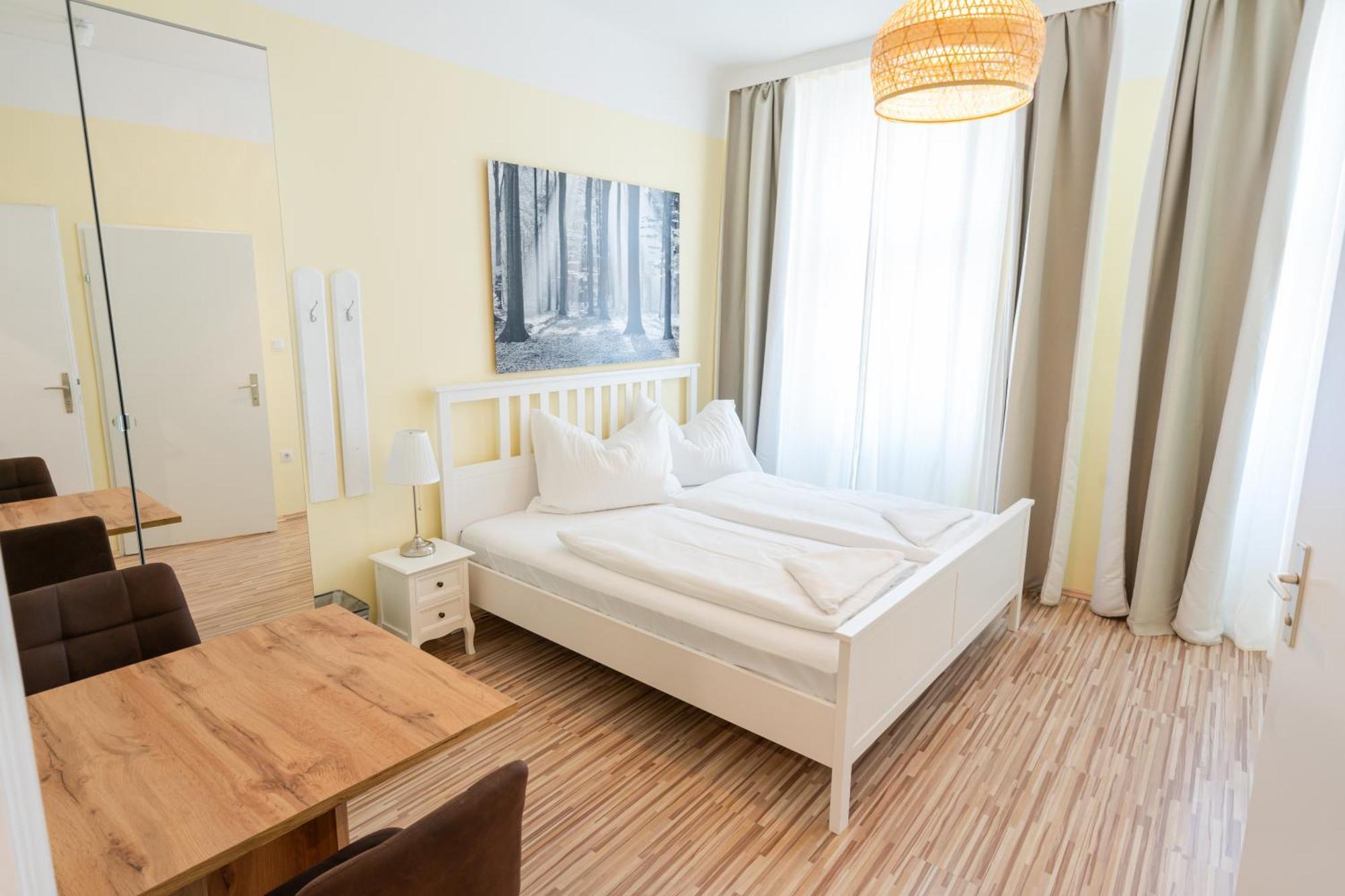 Hotel Schoenbrunn Виена Екстериор снимка