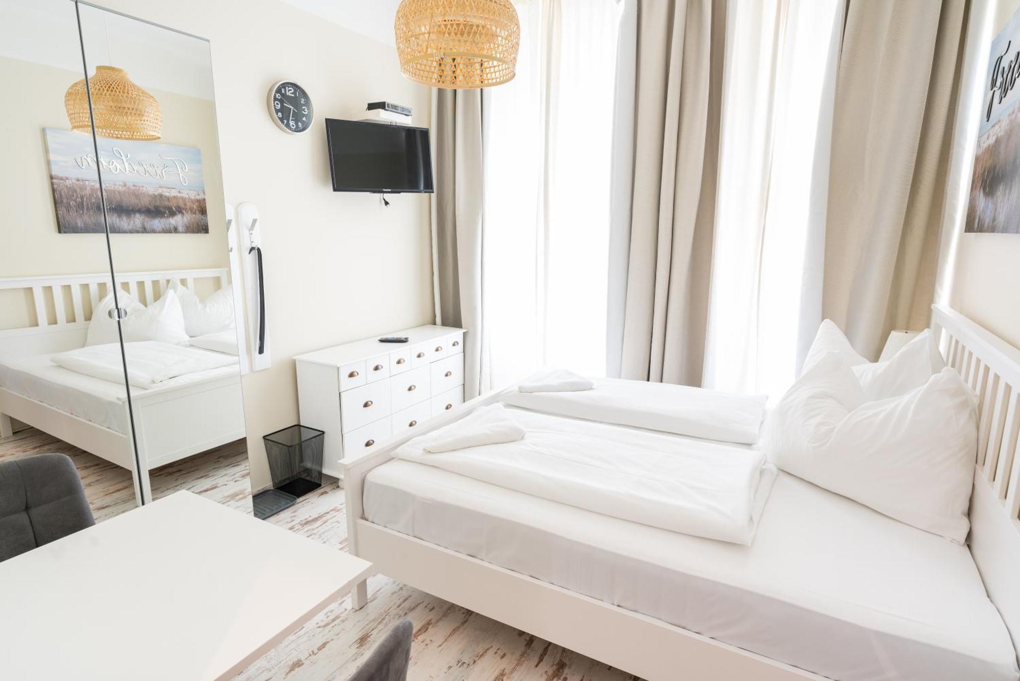 Hotel Schoenbrunn Виена Екстериор снимка