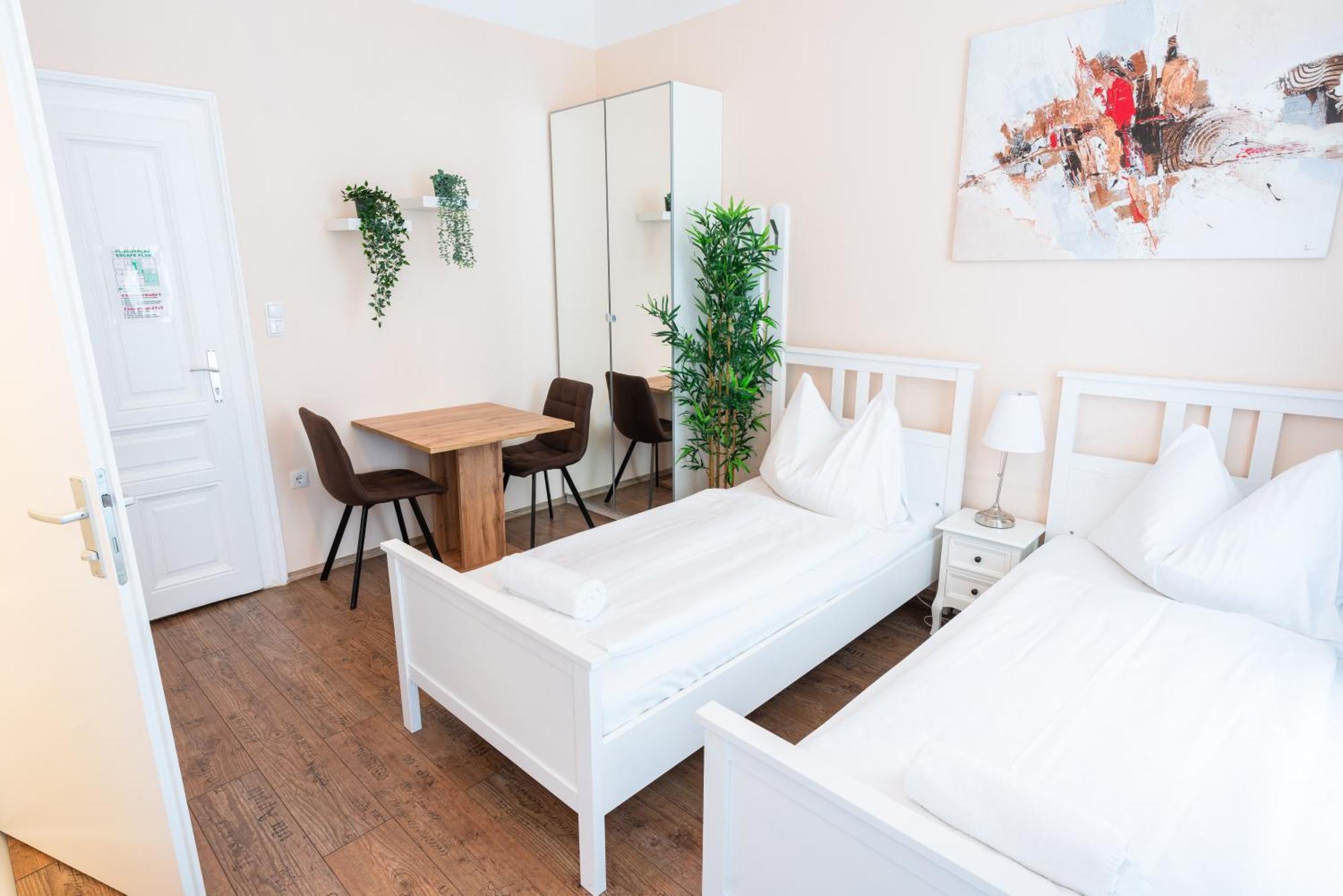 Hotel Schoenbrunn Виена Екстериор снимка