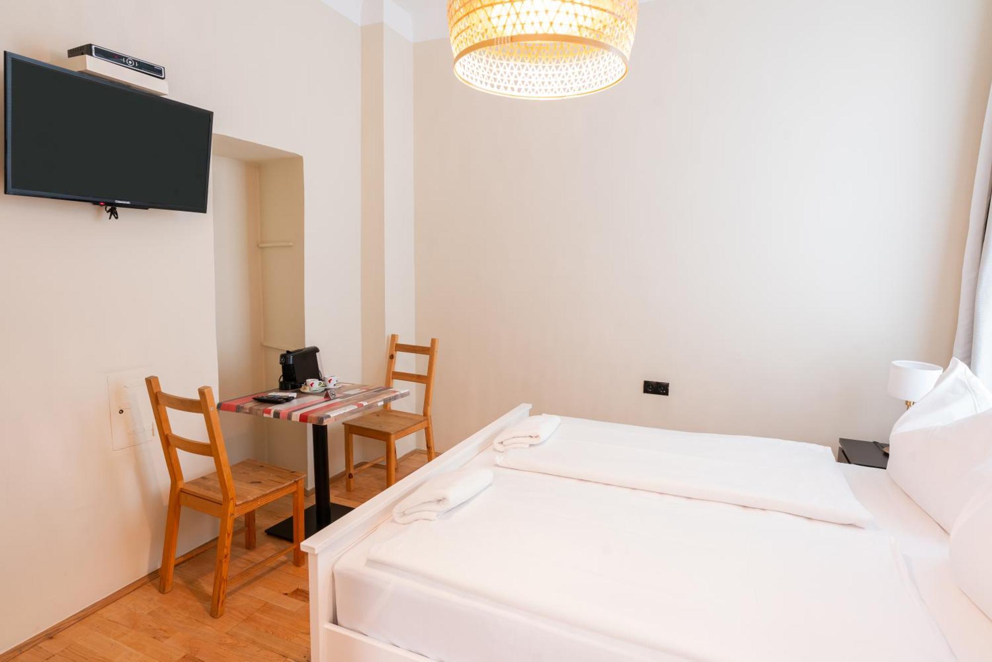Hotel Schoenbrunn Виена Екстериор снимка