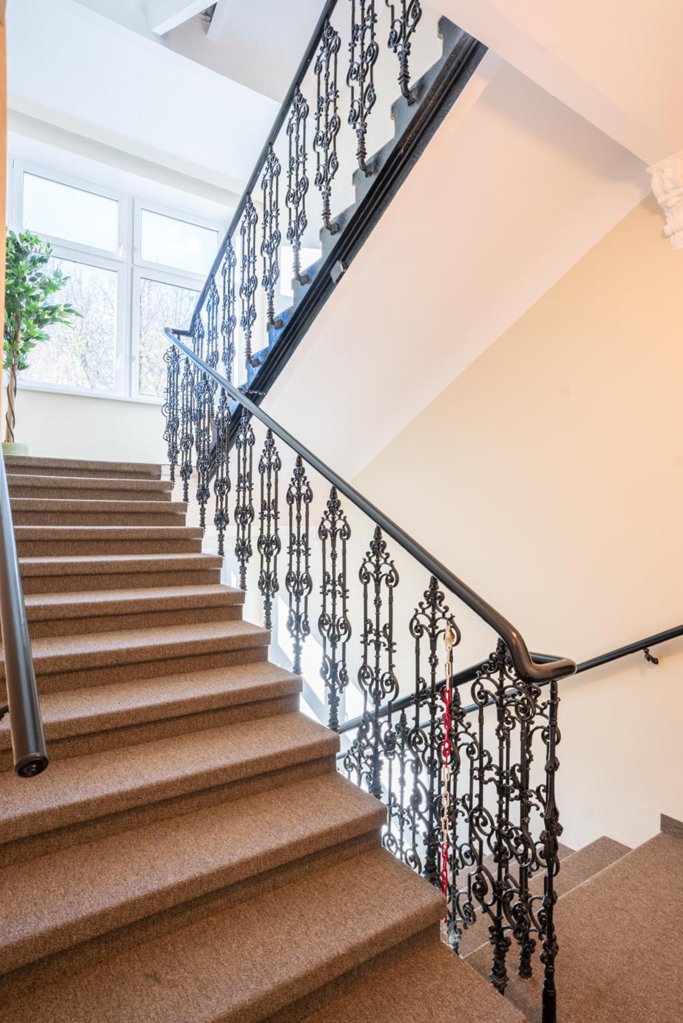 Hotel Schoenbrunn Виена Екстериор снимка